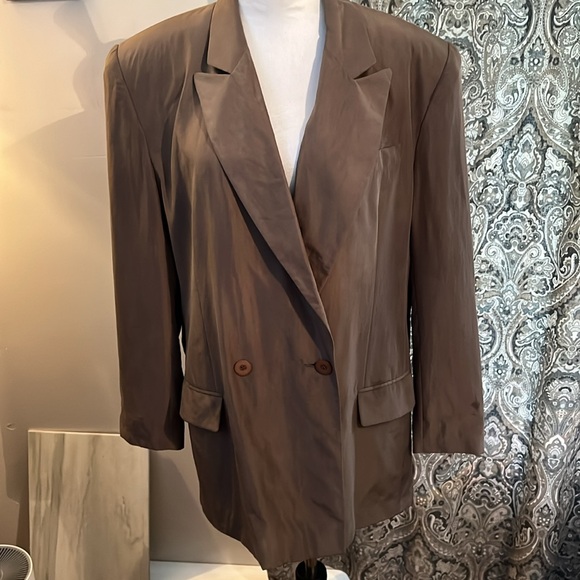 100% Silk Blazer - Picture 4 of 7